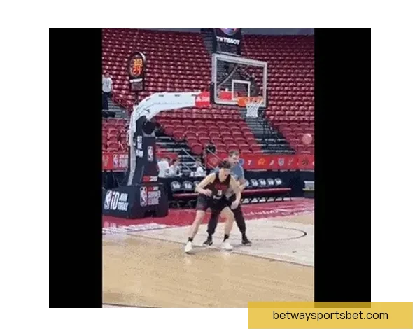 杨瀚森坦言手像叉子般难受期望回开拓者迎来全新表现